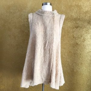 Free People / Asymmetrical Sweater Wrap Vest M